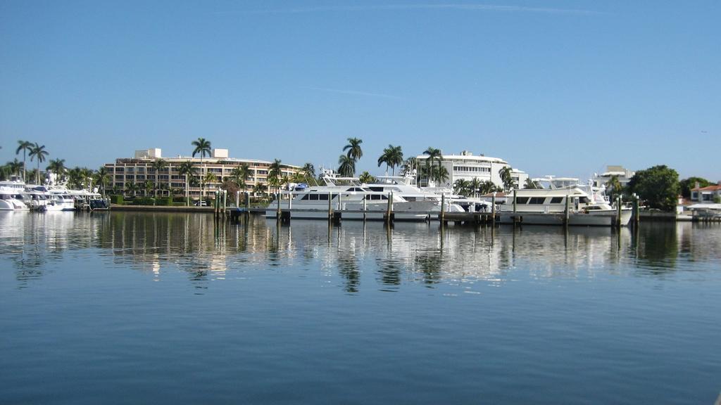 Capri Apartments Lake Worth Exterior foto